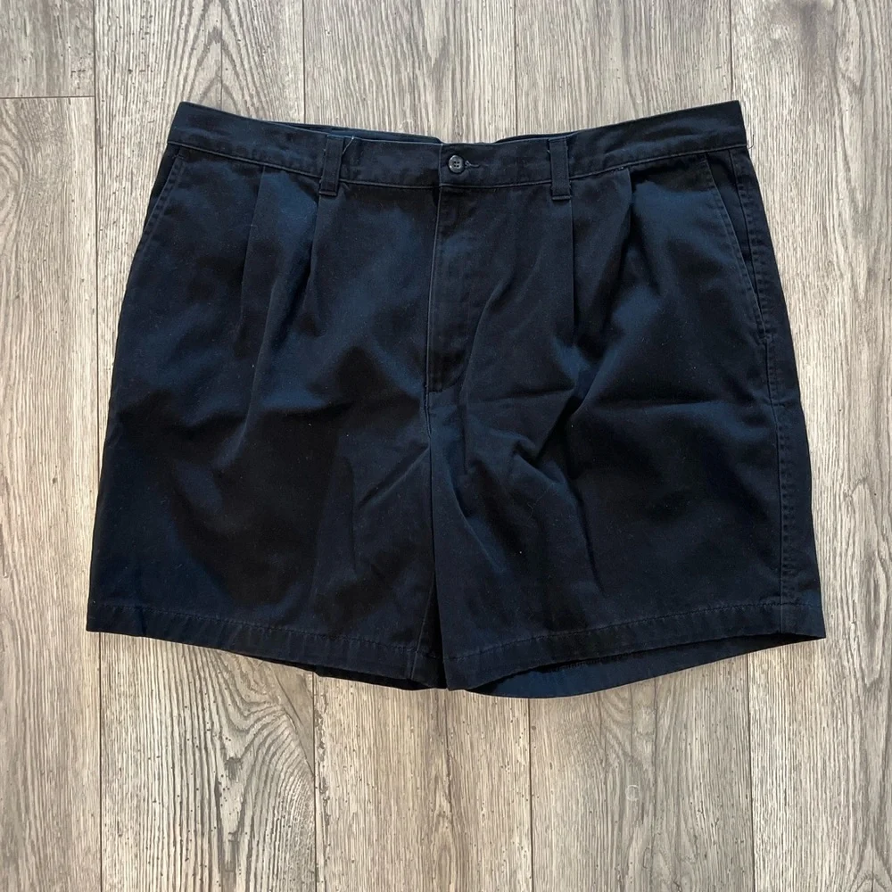 Dockers Men’s Pleated Black Khaki Flat Front Shorts 7.5” Inseam 40W 4 Pockets